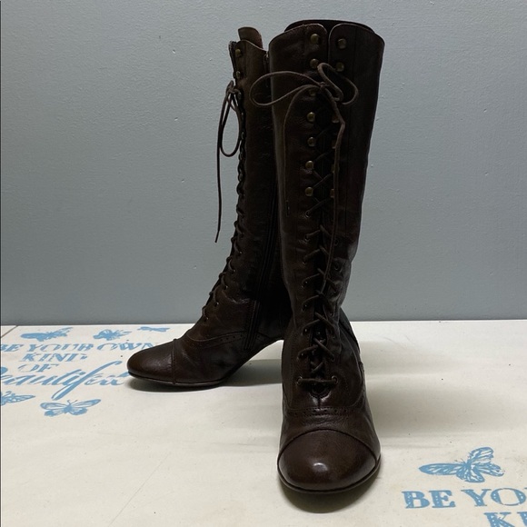 Bronx Shoes - Adorable Lace or zip up calf high boots